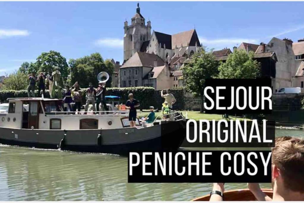 Peniche Hollandaise Cosy Hotel Dole Bagian luar foto